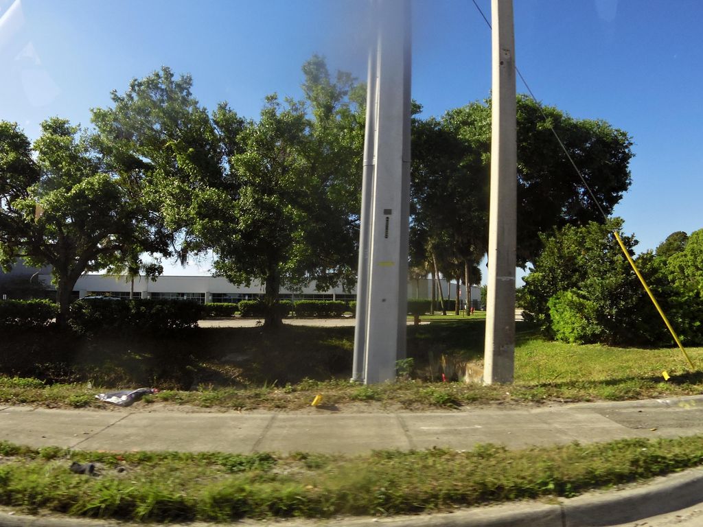 Bentwood Grove, Sanford — Street-level view — Mapillary