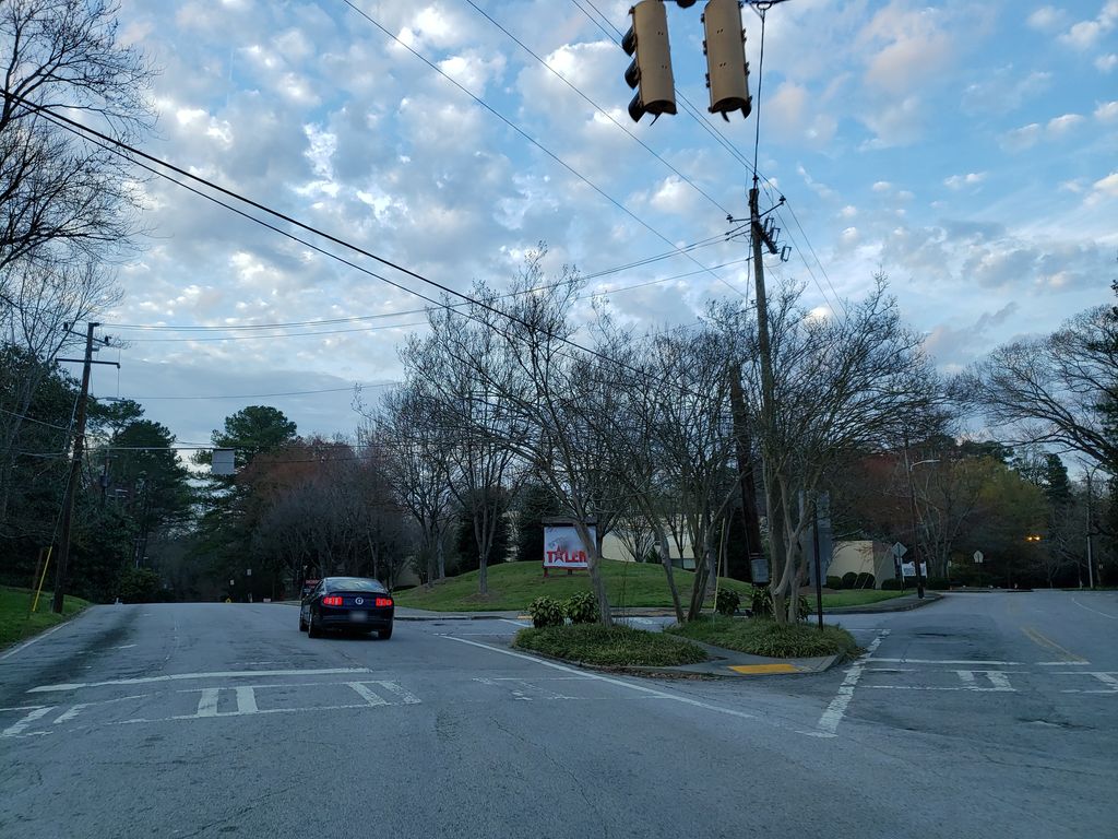 Brandon, Atlanta — Street-level view — Mapillary