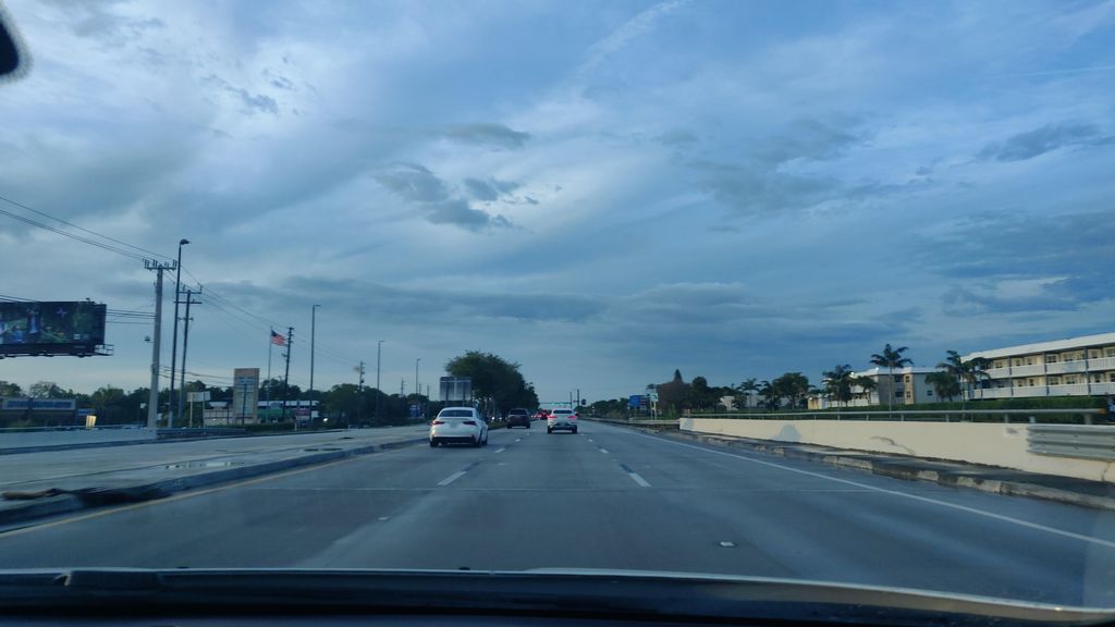 Central Watergate, Watergate — Street-level view — Mapillary