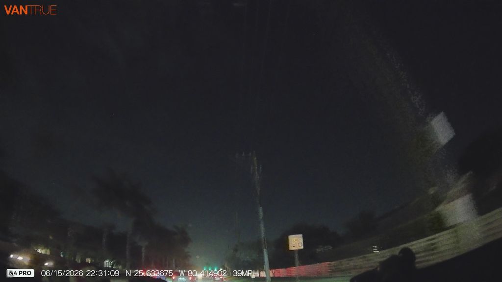 Country Walk, Country Walk — Street-level view — Mapillary