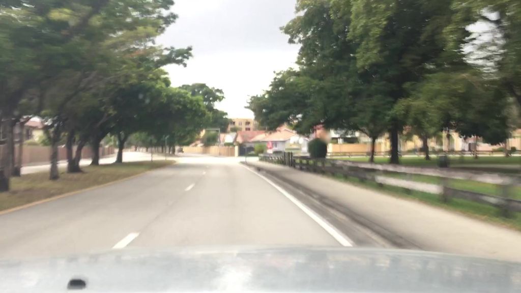 East Tamiami, Tamiami — Street-level view — Mapillary