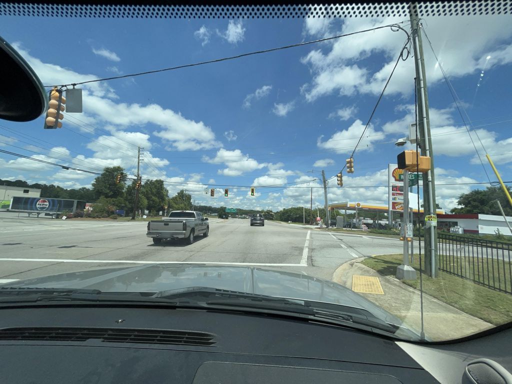 Greenview, Columbia — Street-level view — Mapillary