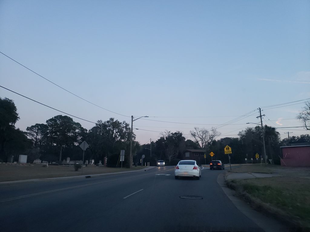Hillcrest, Savannah — Street-level view — Mapillary