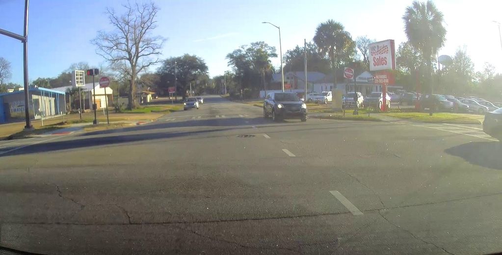 Hollywood, Albany — Street-level view — Mapillary