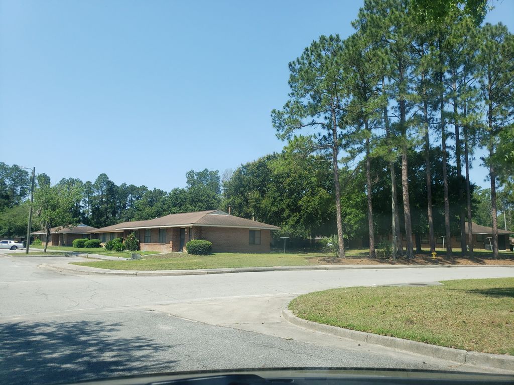 Leeds Gate & Hunters Chase, Savannah — Street-level view — Mapillary