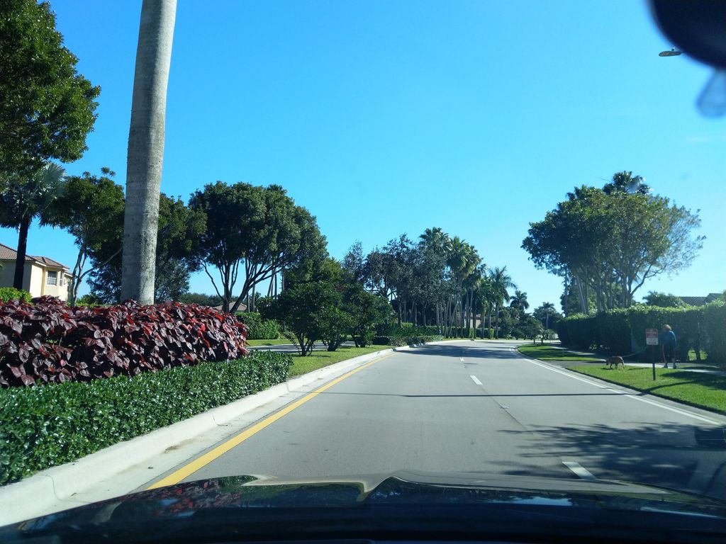 Northwest Miramar, Miramar — Street-level view — Mapillary