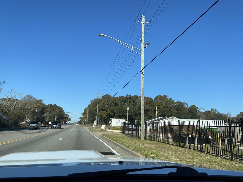 Princeton Woods, Mobile — Street-level view — Mapillary
