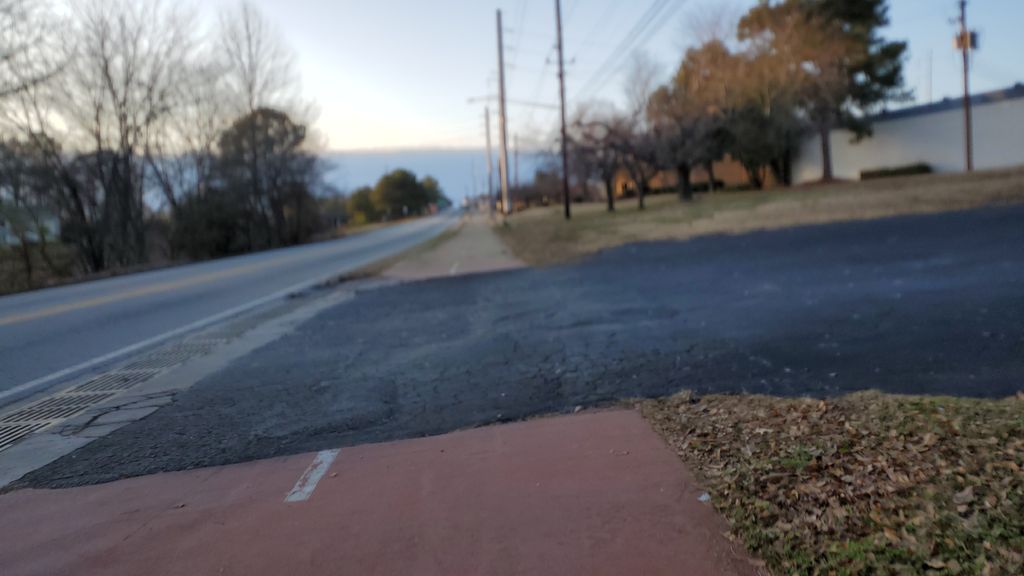South Tucker, Tucker — Street-level view — Mapillary