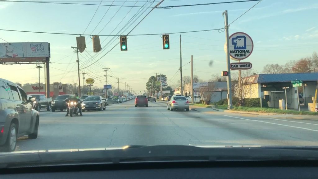 St. Andrews, Columbia — Street-level view — Mapillary