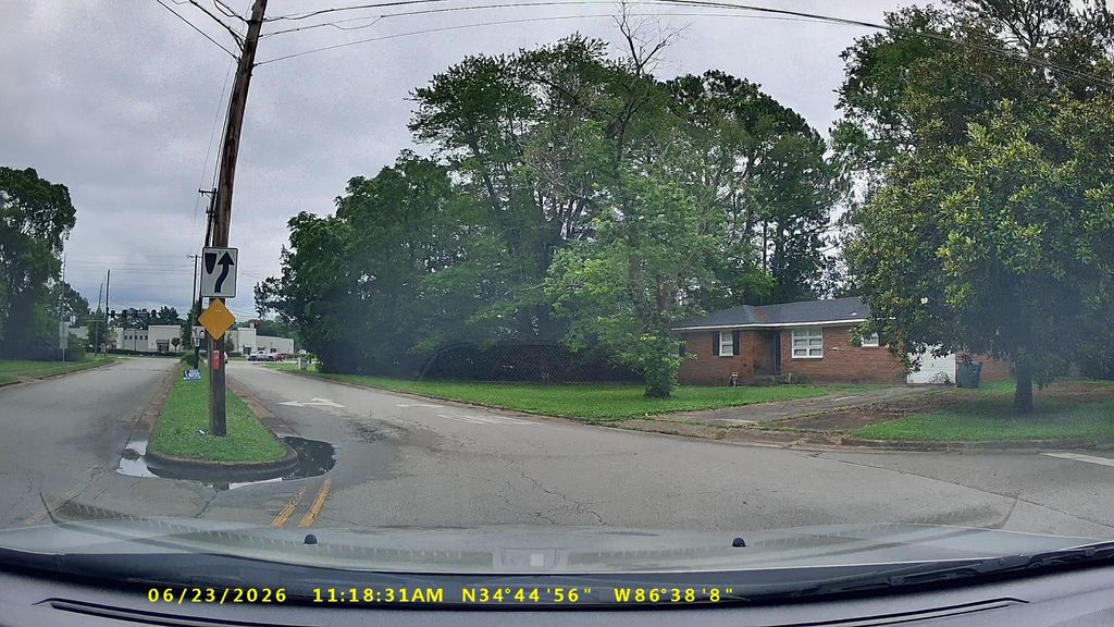 Summit Place, Huntsville — Street-level view — Mapillary