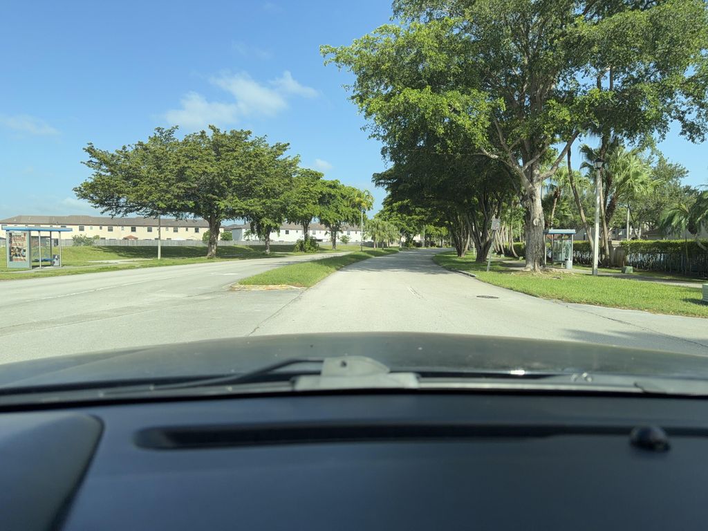 The Hammocks Southeast, The Hammocks — Street-level view — Mapillary