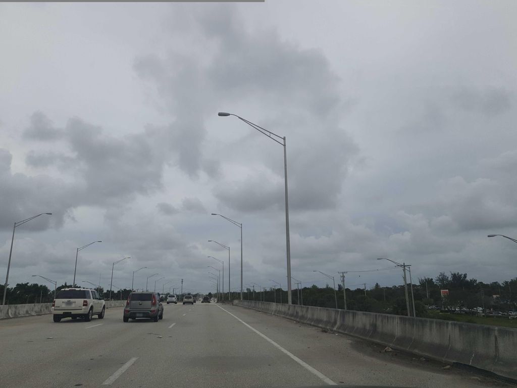 Wellington's Edge, Wellington — Street-level view — Mapillary