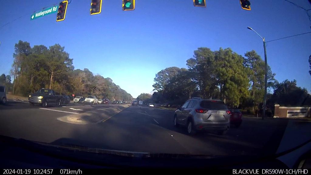Wilshire Estates & Savannah Mall, Savannah — Street-level view — Mapillary